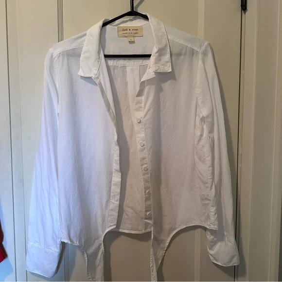 Cloth & Stone Classic White Button Down Shirt with Ties, Anthropologie, Flowy - Picture 2 of 11